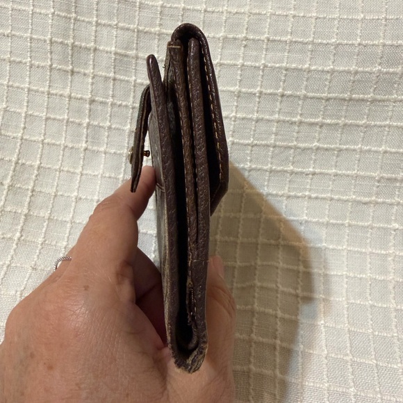 Gucci GG Monogram Canvas Leather Wallet - Picture 12 of 16